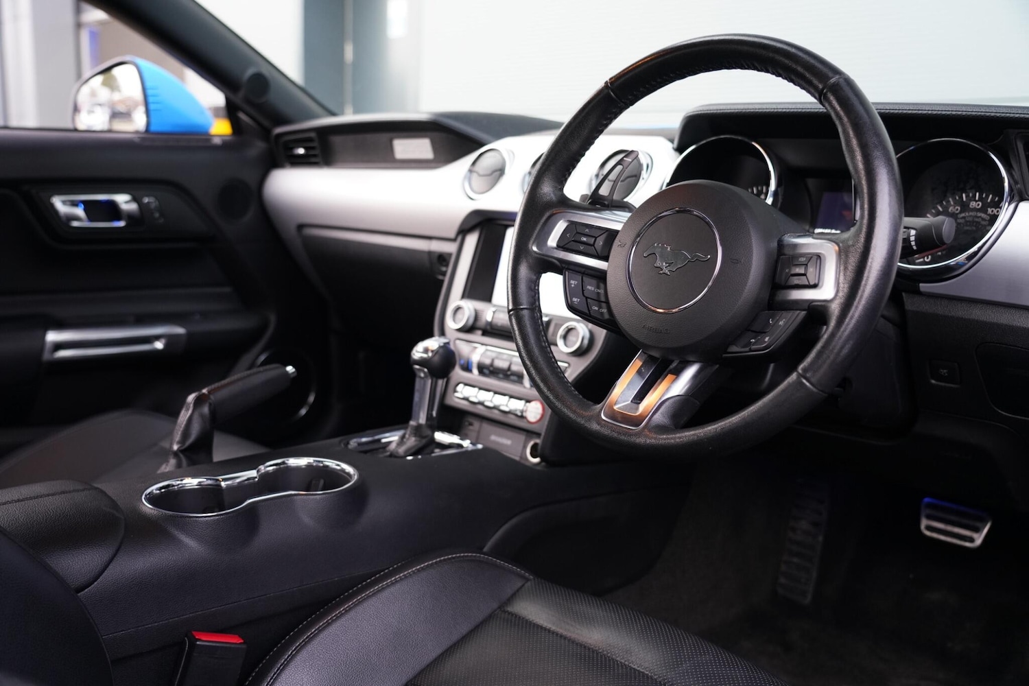 Used Ford Mustang 2018 for sale - 76990214: Photo 2