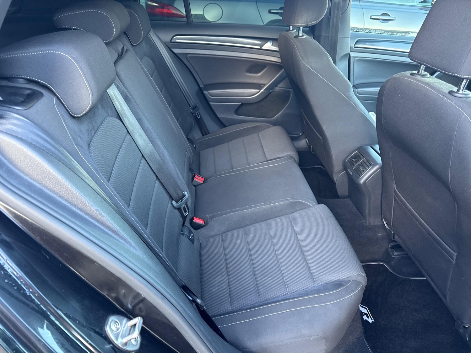 Used Volkswagen Golf 2018 for sale - 76759269: Photo 7