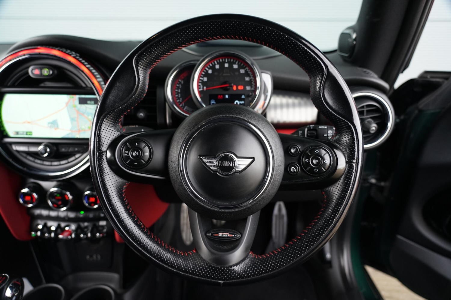 Used MINI Hatch 2017 for sale - 76658447: Photo 11