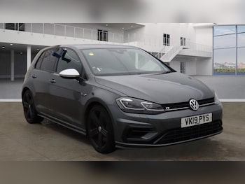 Used Volkswagen Golf 2019 for sale - 76667419: Photo
