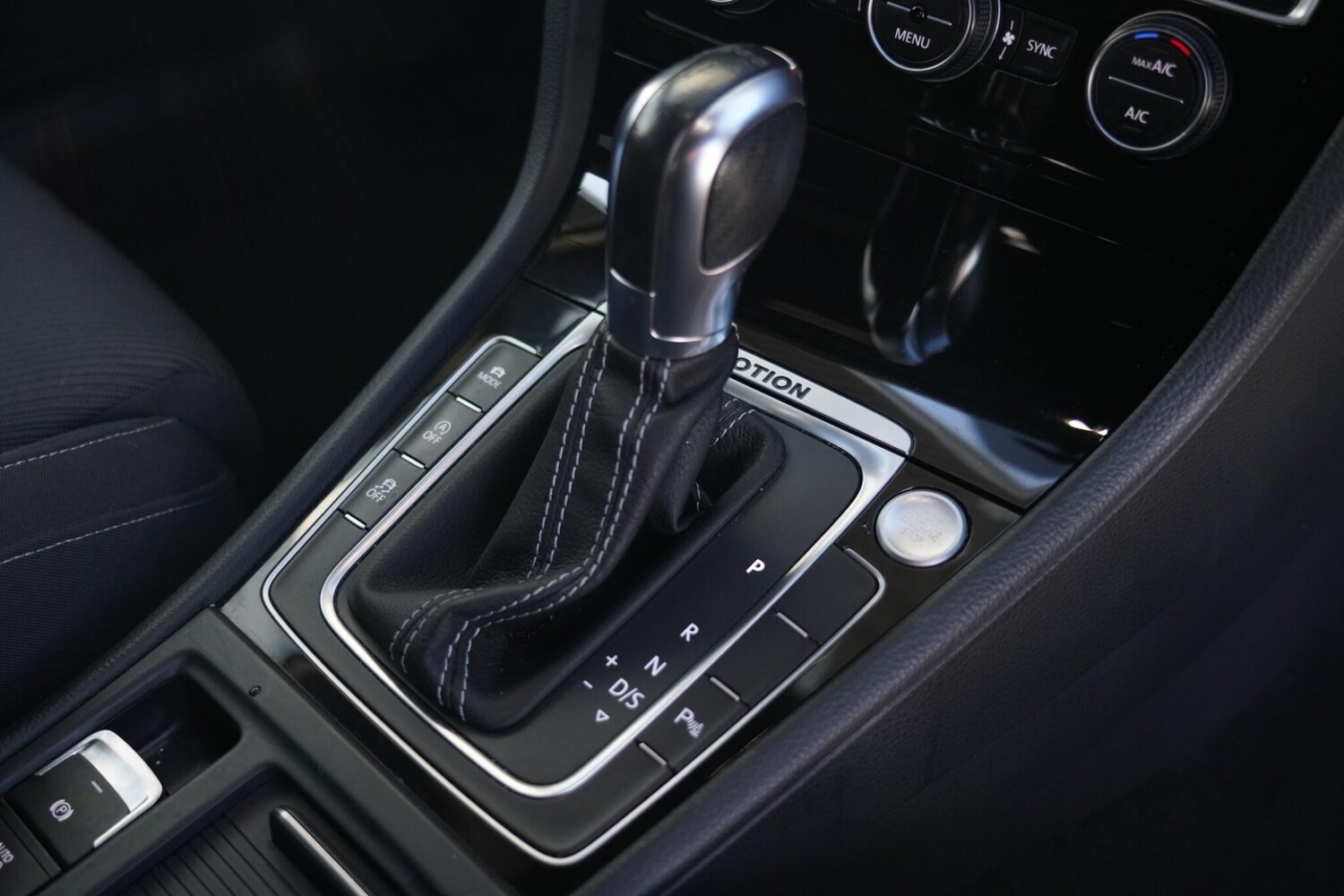 Used Volkswagen Golf 2019 for sale - 76667419: Photo 25