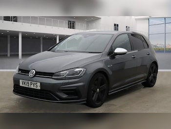 Used Volkswagen Golf 2019 for sale - 76667419: Photo