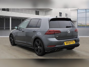 Used Volkswagen Golf 2019 for sale - 76667419: Photo
