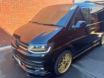 Used Volkswagen Transporter 2018 for sale - 79146033: Photo