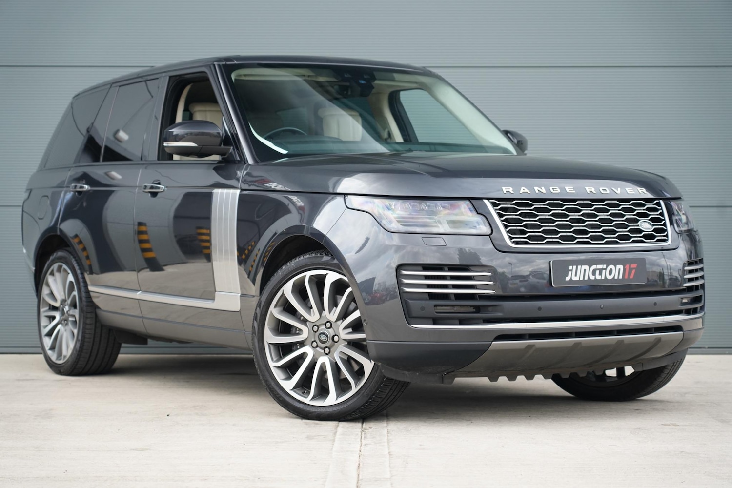 Used Land Rover Range Rover for sale - 76658598: Photo 1