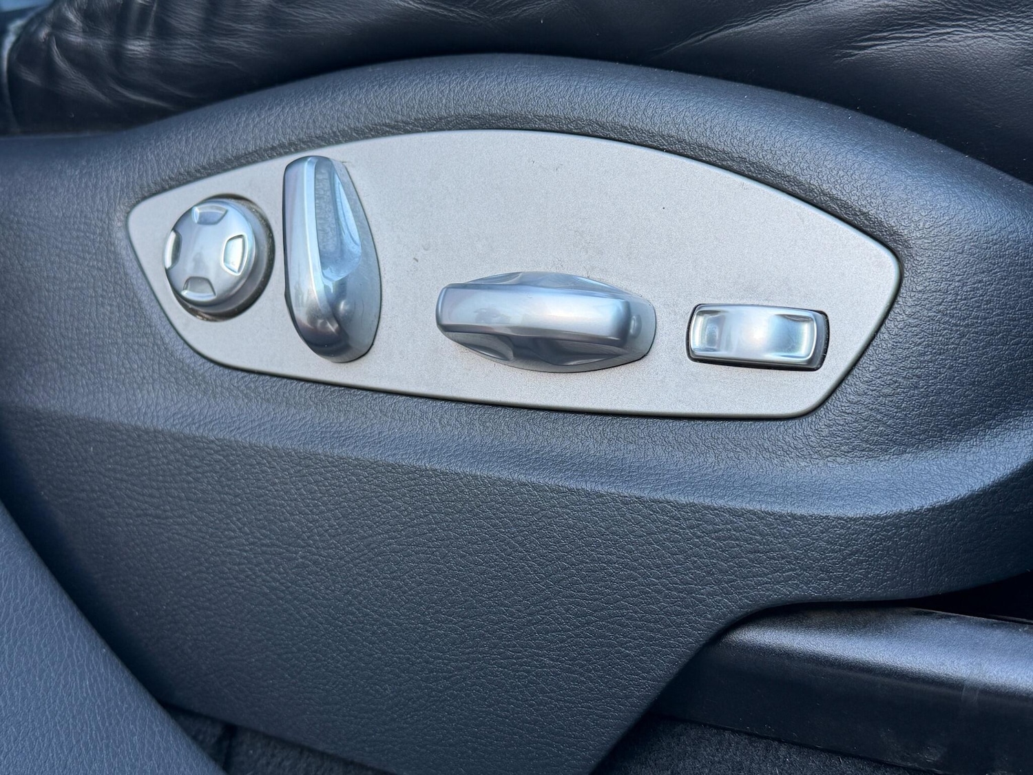 Used Porsche Cayenne 2017 for sale - 76667311: Photo 15