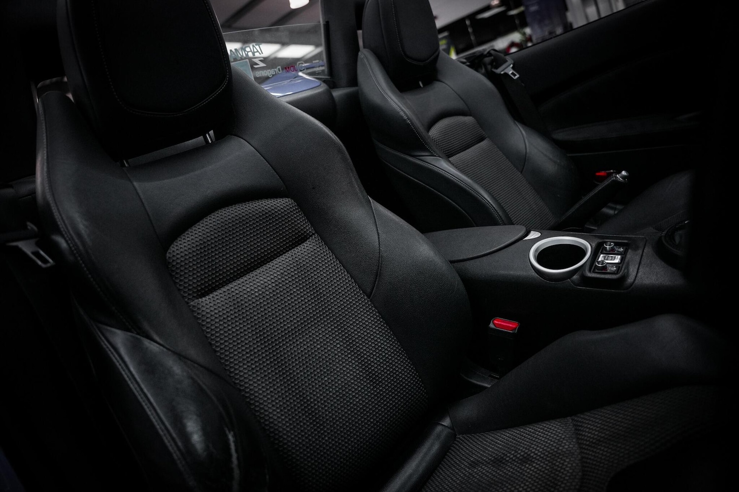 Used Nissan 370 Z for sale - 76657970: Photo 18