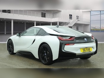 Used BMW i8 2018 for sale - 77598457: Photo