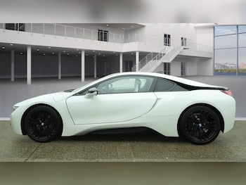 Used BMW i8 2018 for sale - 77598457: Photo