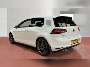 Used Volkswagen Golf 2017 for sale - 78675759: Photo