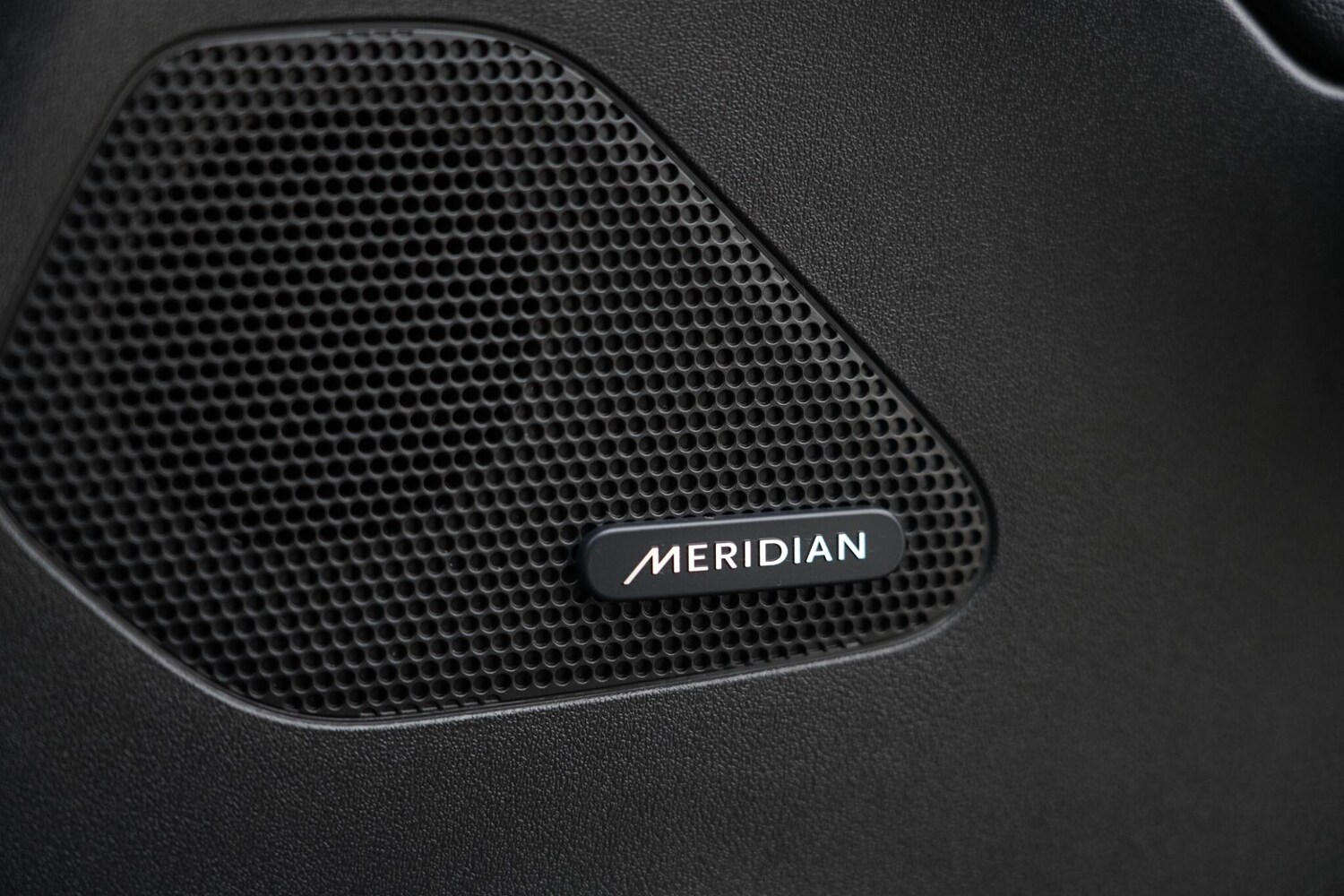 Used Jaguar F-Pace 2018 for sale - 77783776: Photo 12