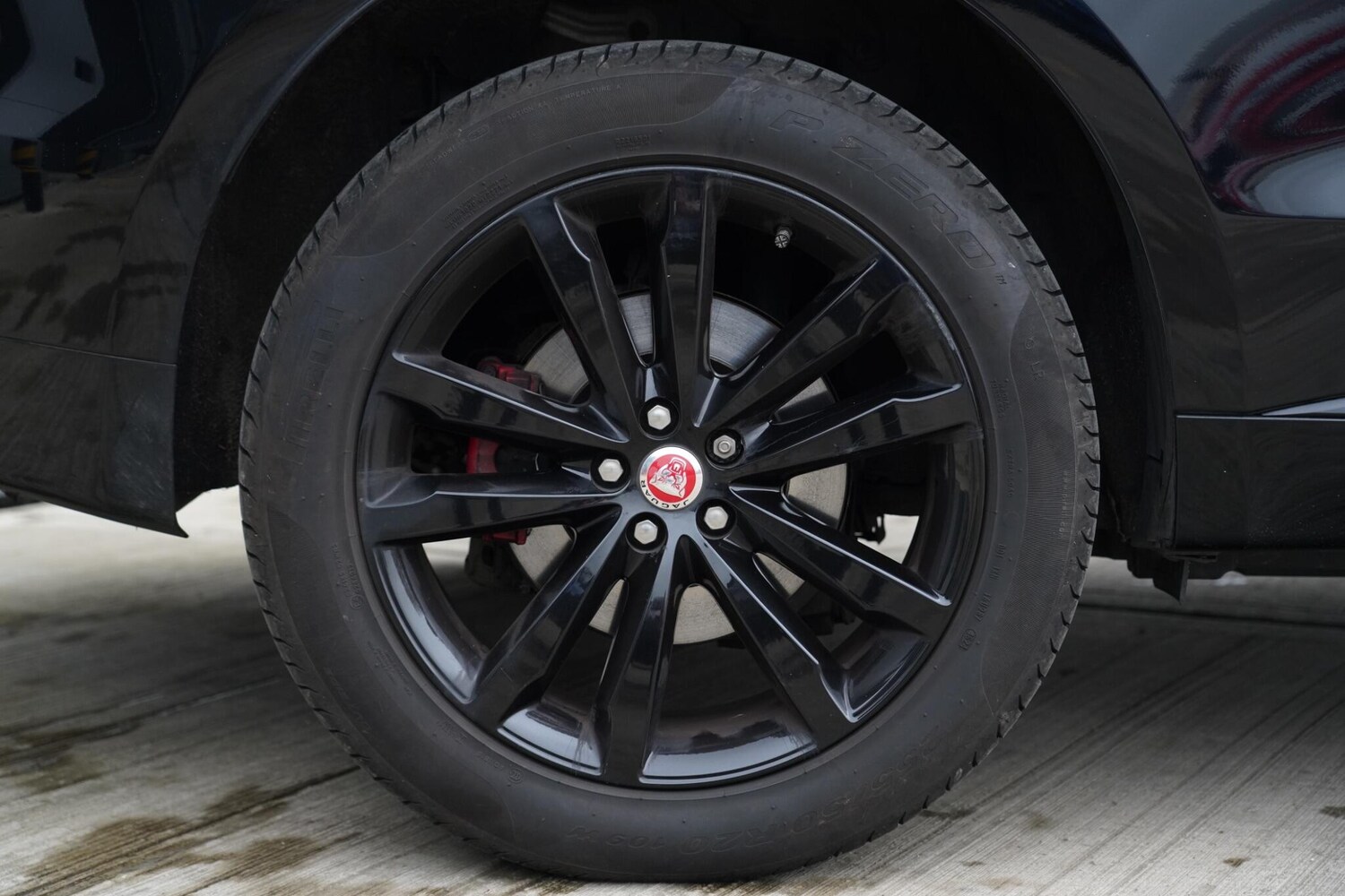 Used Jaguar F-Pace 2018 for sale - 77783776: Photo 6