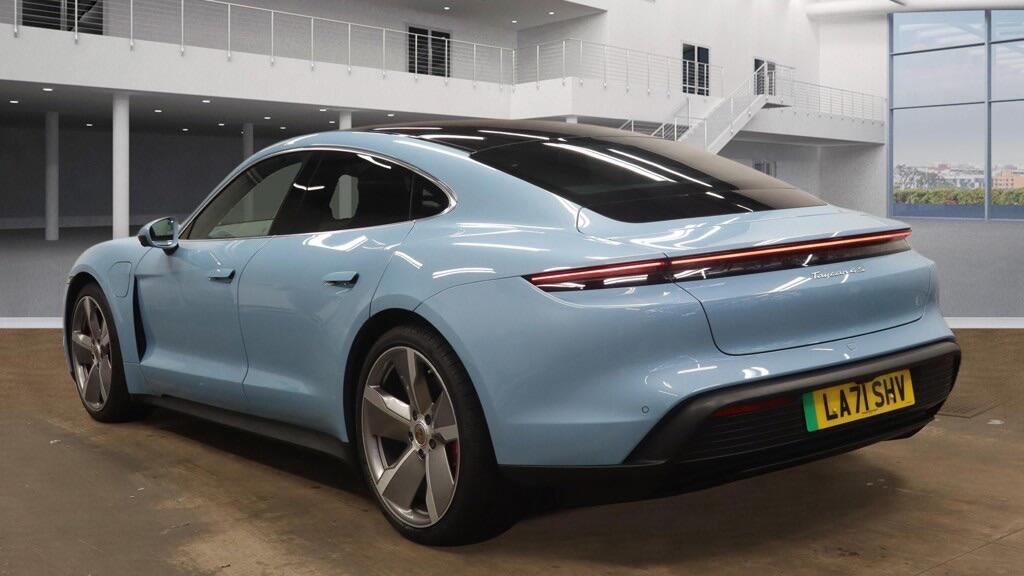 Used Porsche Taycan 2022 for sale - 77783796: Photo 3