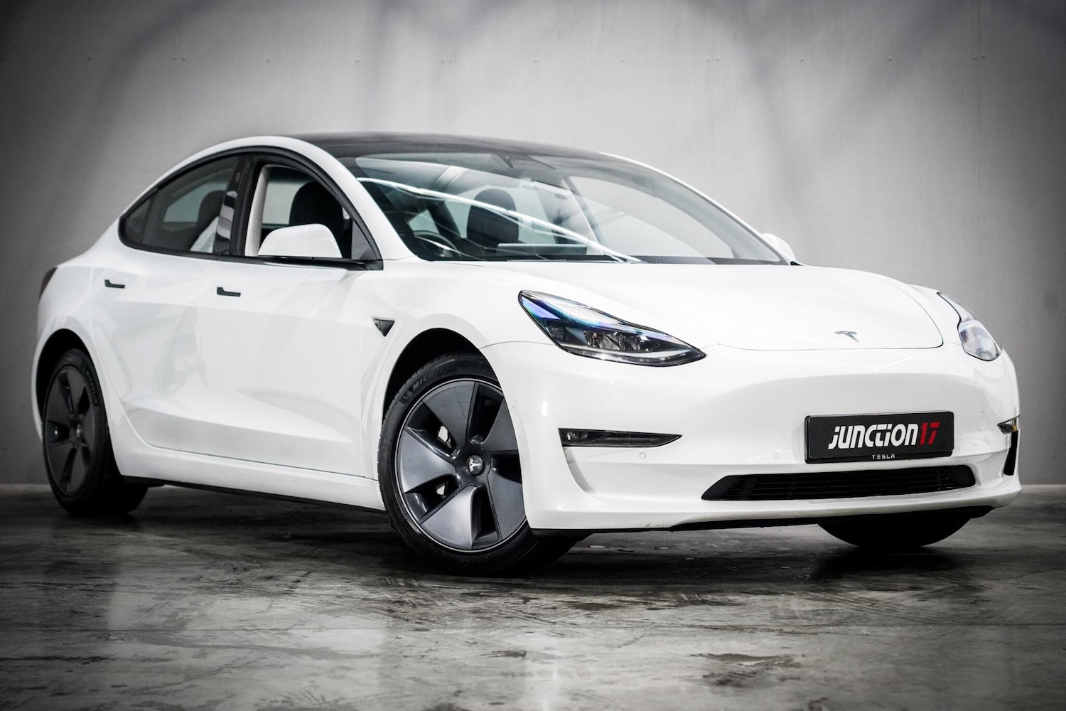 Used Tesla Model 3 2021 for sale - 76659125: Photo 1