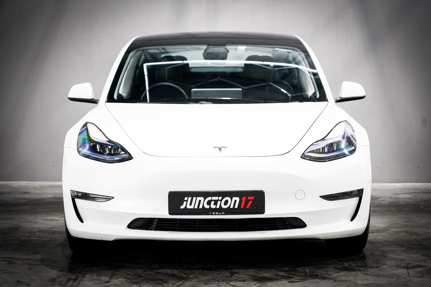 Used Tesla Model 3 2021 for sale - 76659125: Photo 2