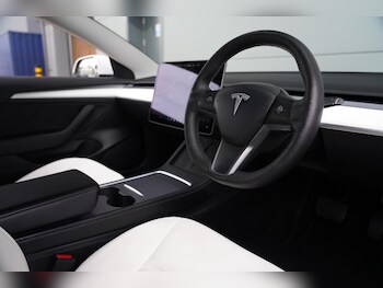 Used Tesla Model 3 2021 for sale - 76659430: Photo