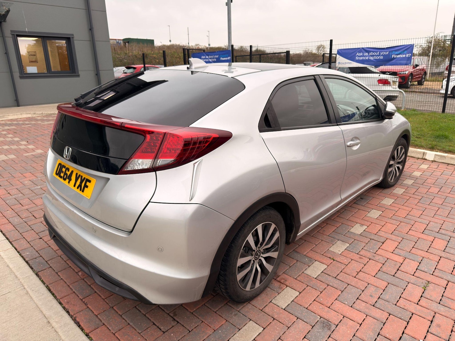 Used Honda Civic for sale - 76996792: Photo 7