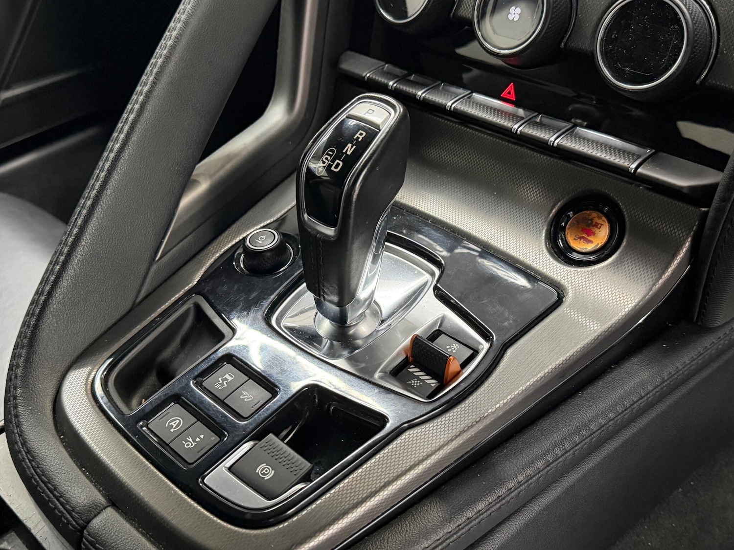 Used Jaguar F-Type 2015 for sale - 76965438: Photo 13