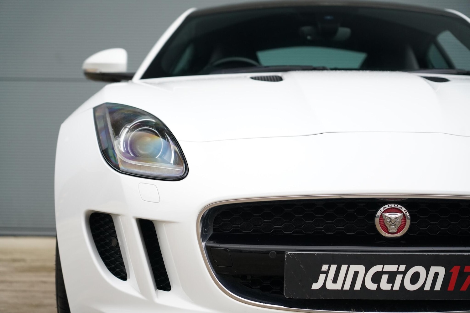 Used Jaguar F-Type 2015 for sale - 76965438: Photo 16