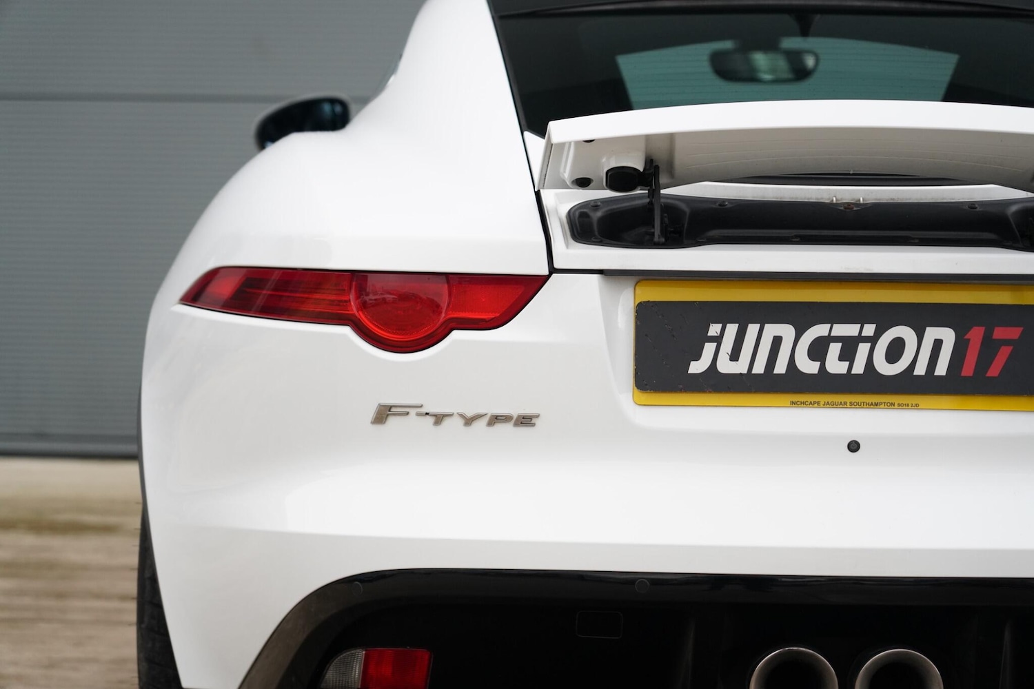 Used Jaguar F-Type 2015 for sale - 76965438: Photo 17