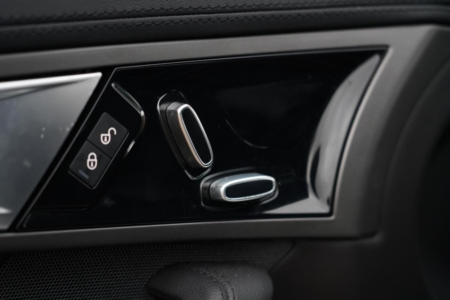 Used Jaguar F-Type 2015 for sale - 76965438: Photo 21