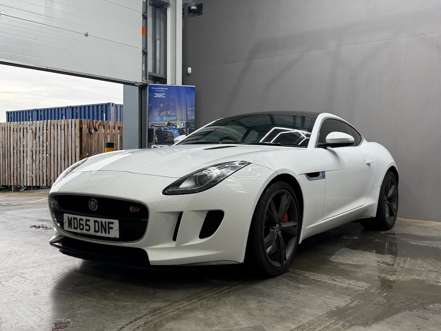Used Jaguar F-Type 2015 for sale - 76965438: Photo 5