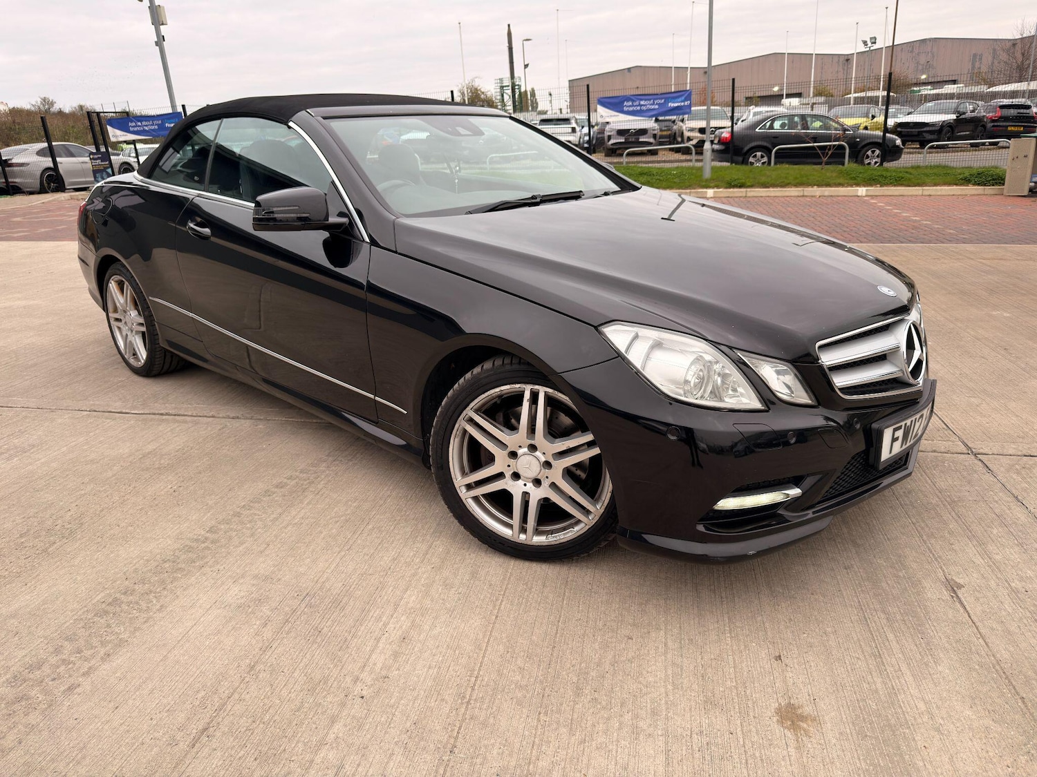 Used Mercedes-Benz E Class 2012 for sale - 76658582: Photo 1