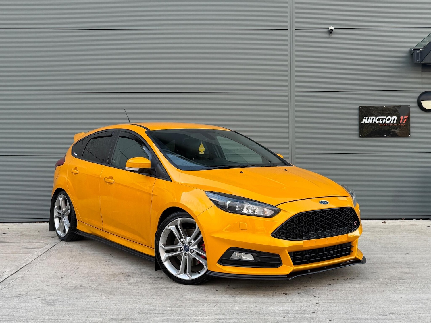 Used Ford Focus 2016 for sale - 76658887: Photo 1