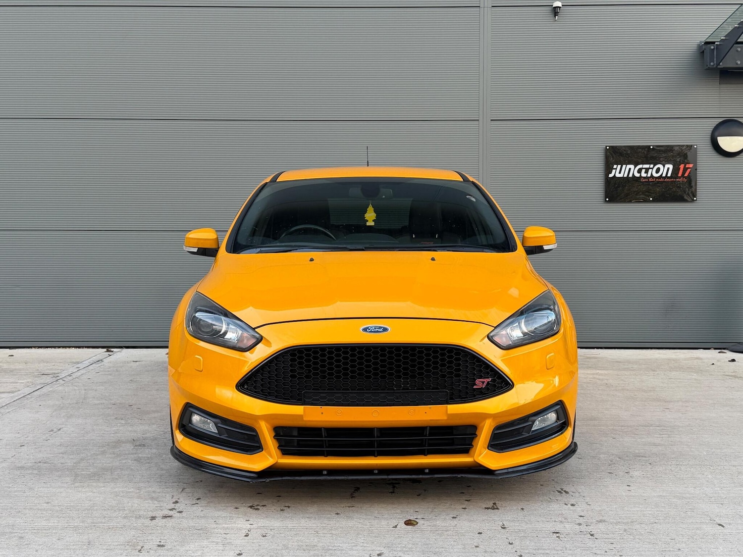 Used Ford Focus 2016 for sale - 76658887: Photo 3