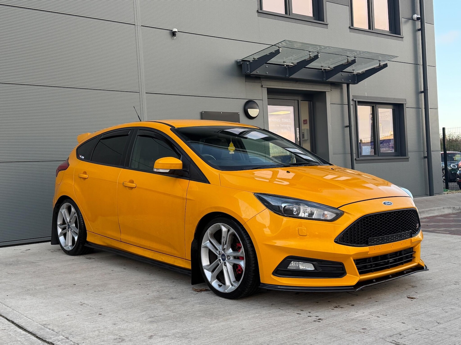 Used Ford Focus 2016 for sale - 76658887: Photo 4