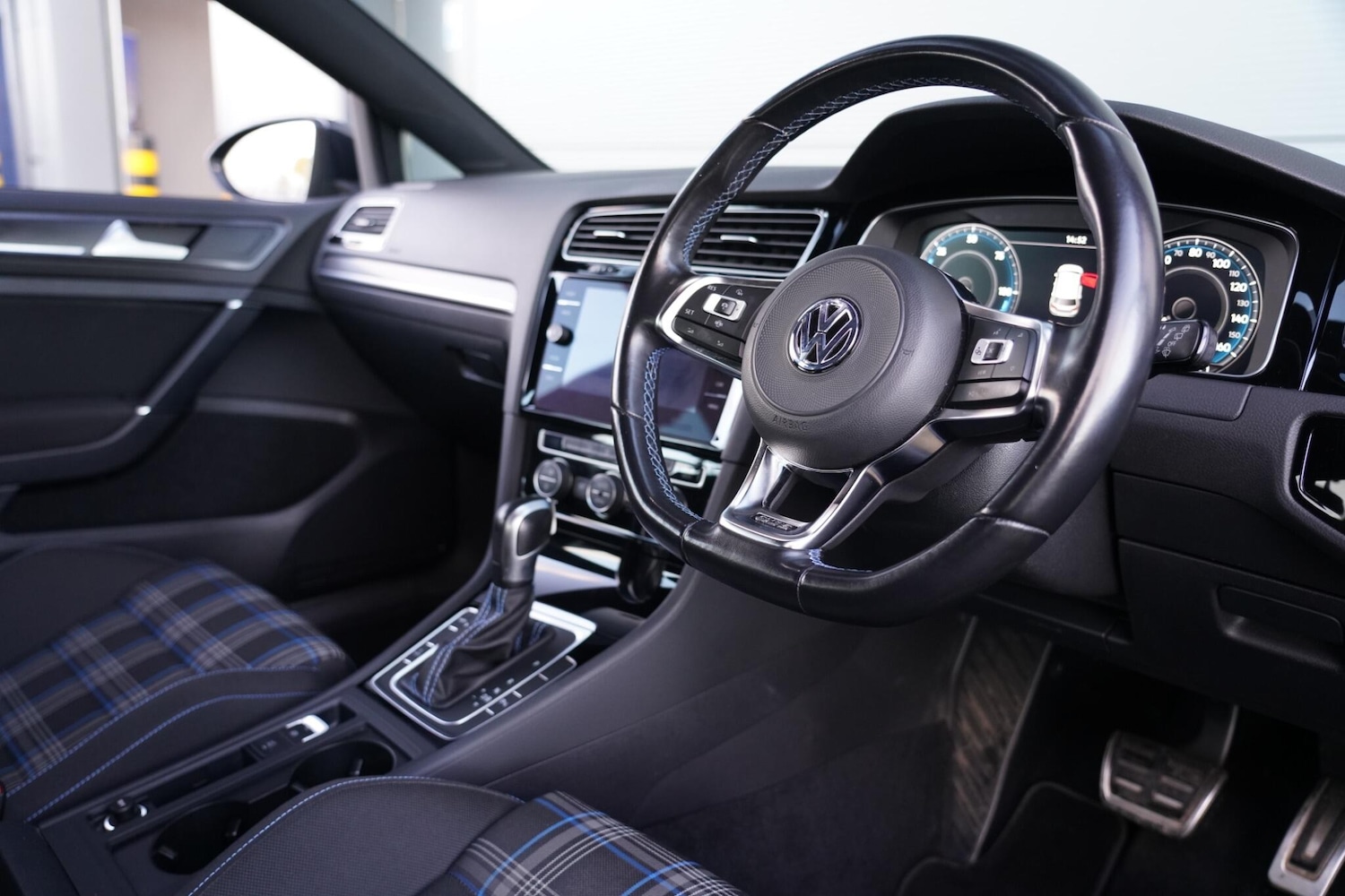 Used Volkswagen Golf 2020 for sale - 76855622: Photo 12