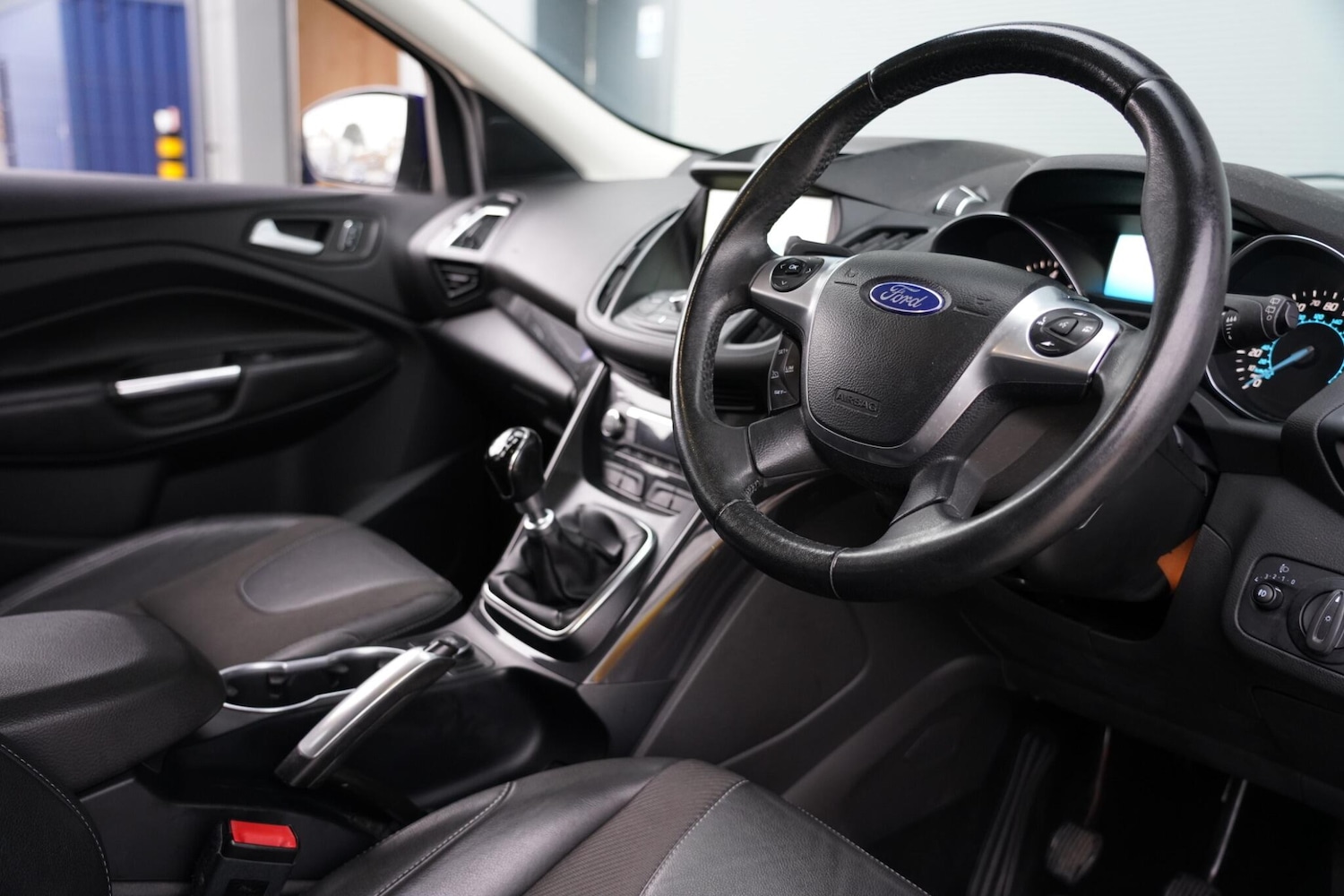 Used Ford Kuga 2016 for sale - 76656998: Photo 2