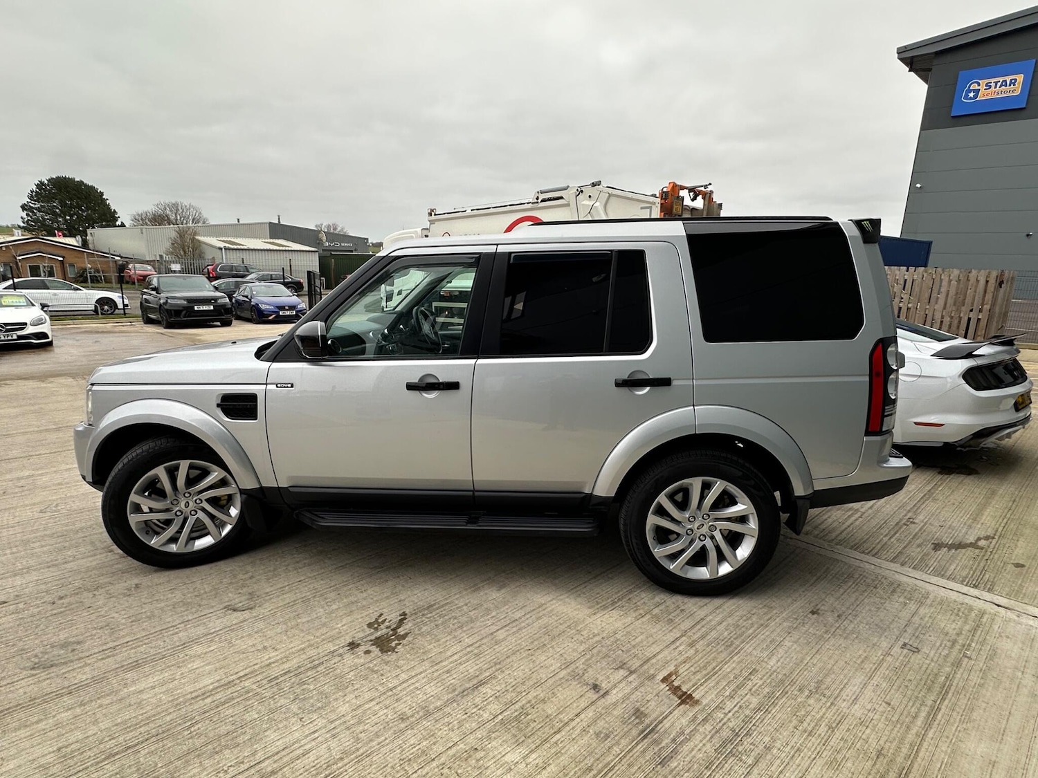 Used Land Rover Discovery 4 2014 for sale - 77067274: Photo 6