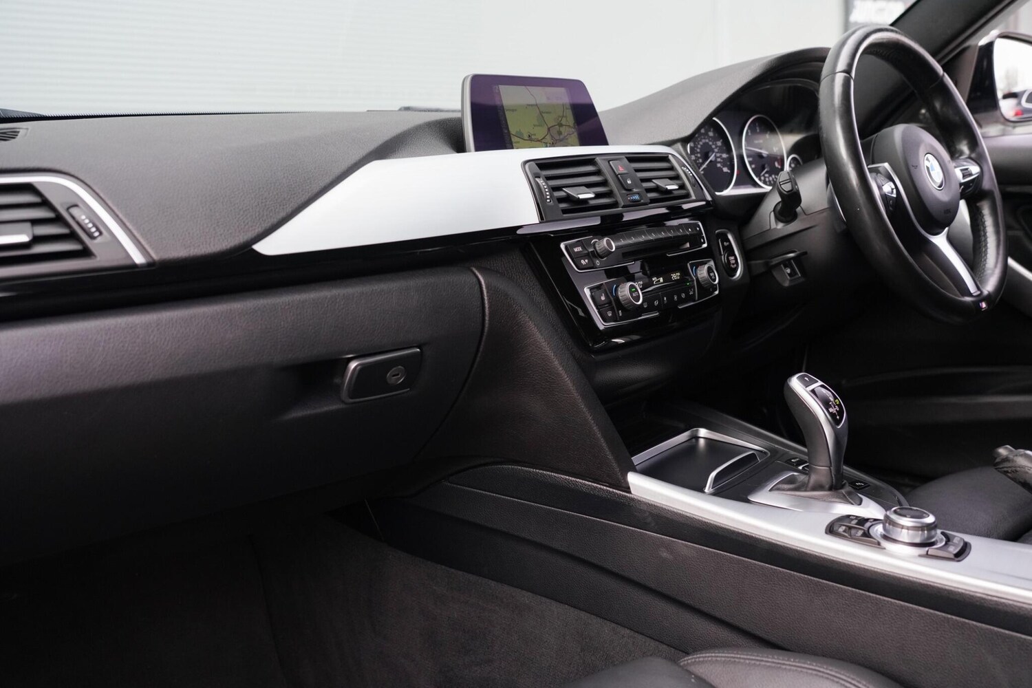 Used BMW 3 Series 2017 for sale - 77411410: Photo 14