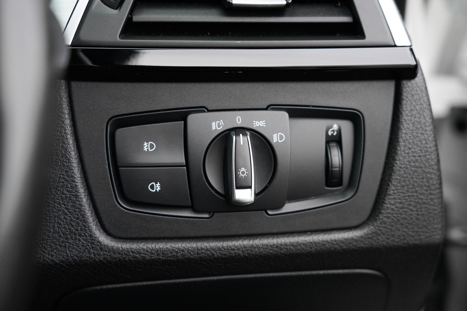 Used BMW 3 Series 2017 for sale - 77411410: Photo 31