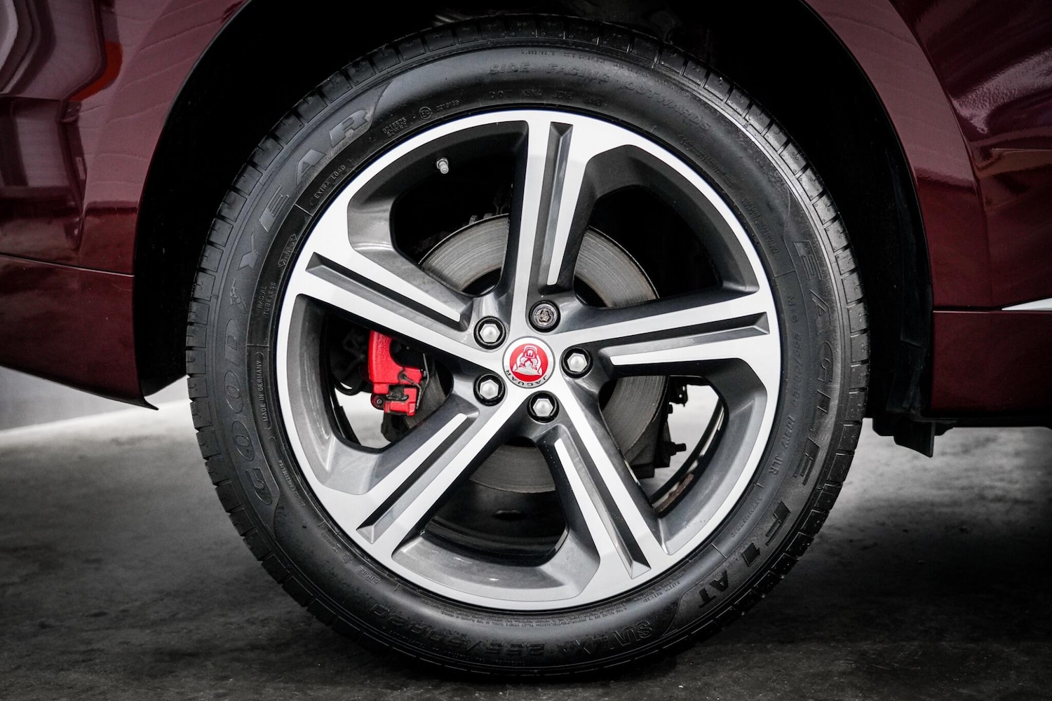 Used Jaguar F-Pace 2016 for sale - 76658372: Photo 15