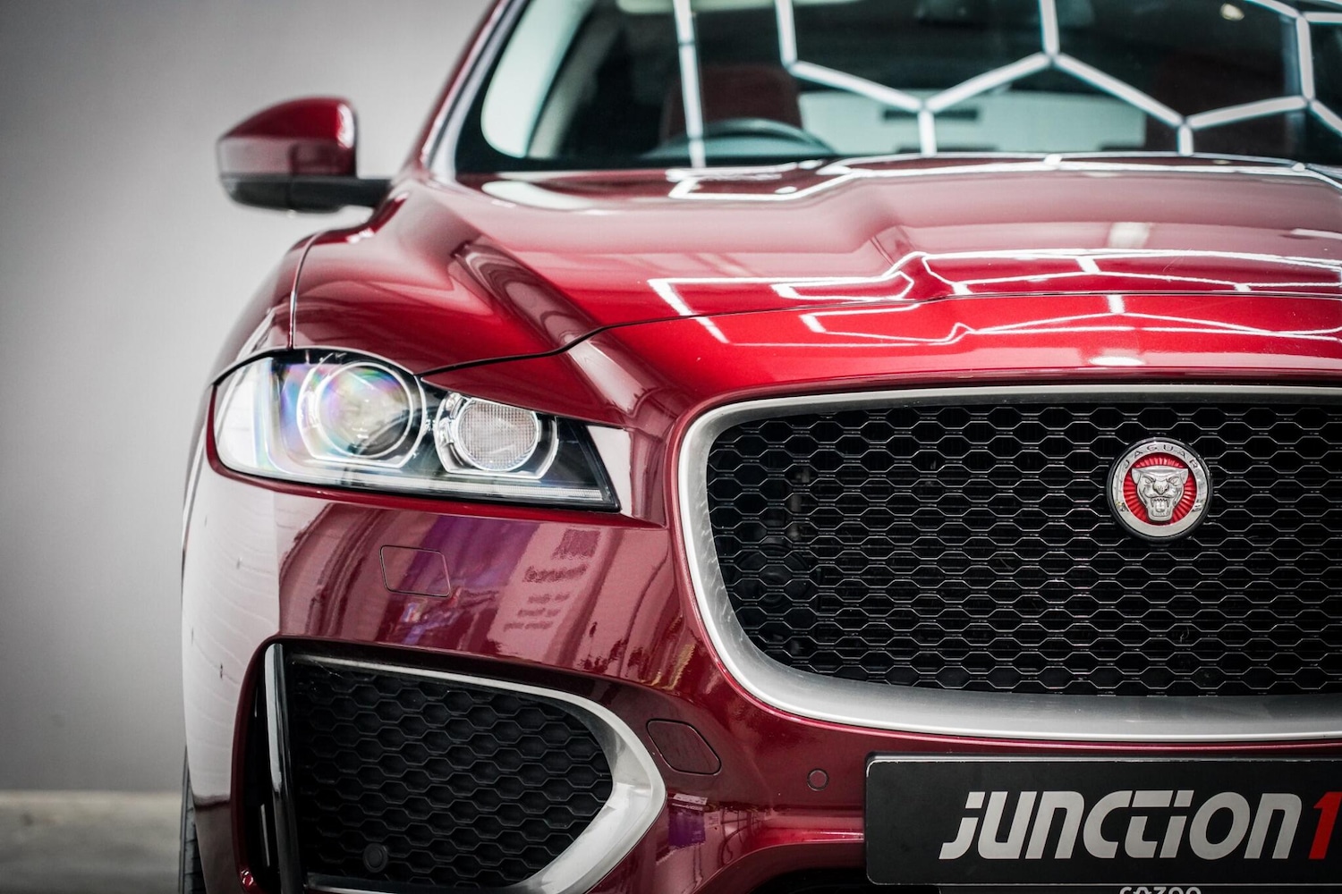 Used Jaguar F-Pace 2016 for sale - 76658372: Photo 19