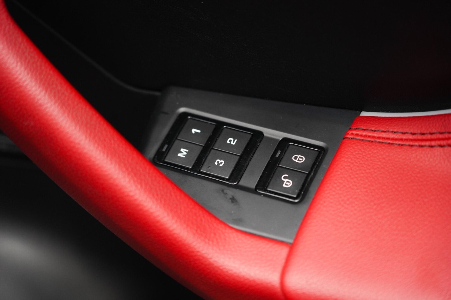 Used Jaguar F-Pace 2016 for sale - 76658372: Photo 23