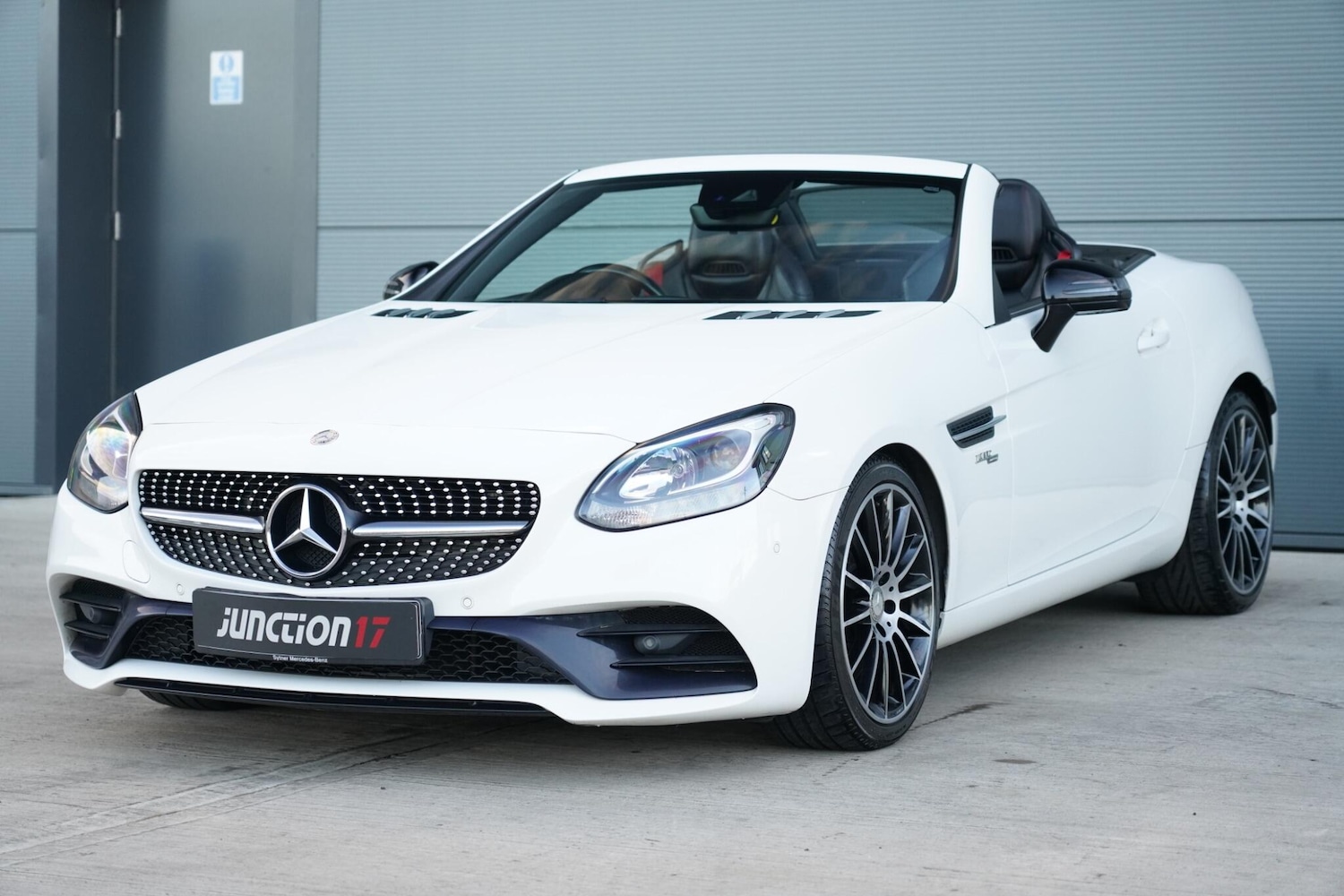 Used Mercedes-Benz SLC 2016 for sale - 77344490: Photo 5