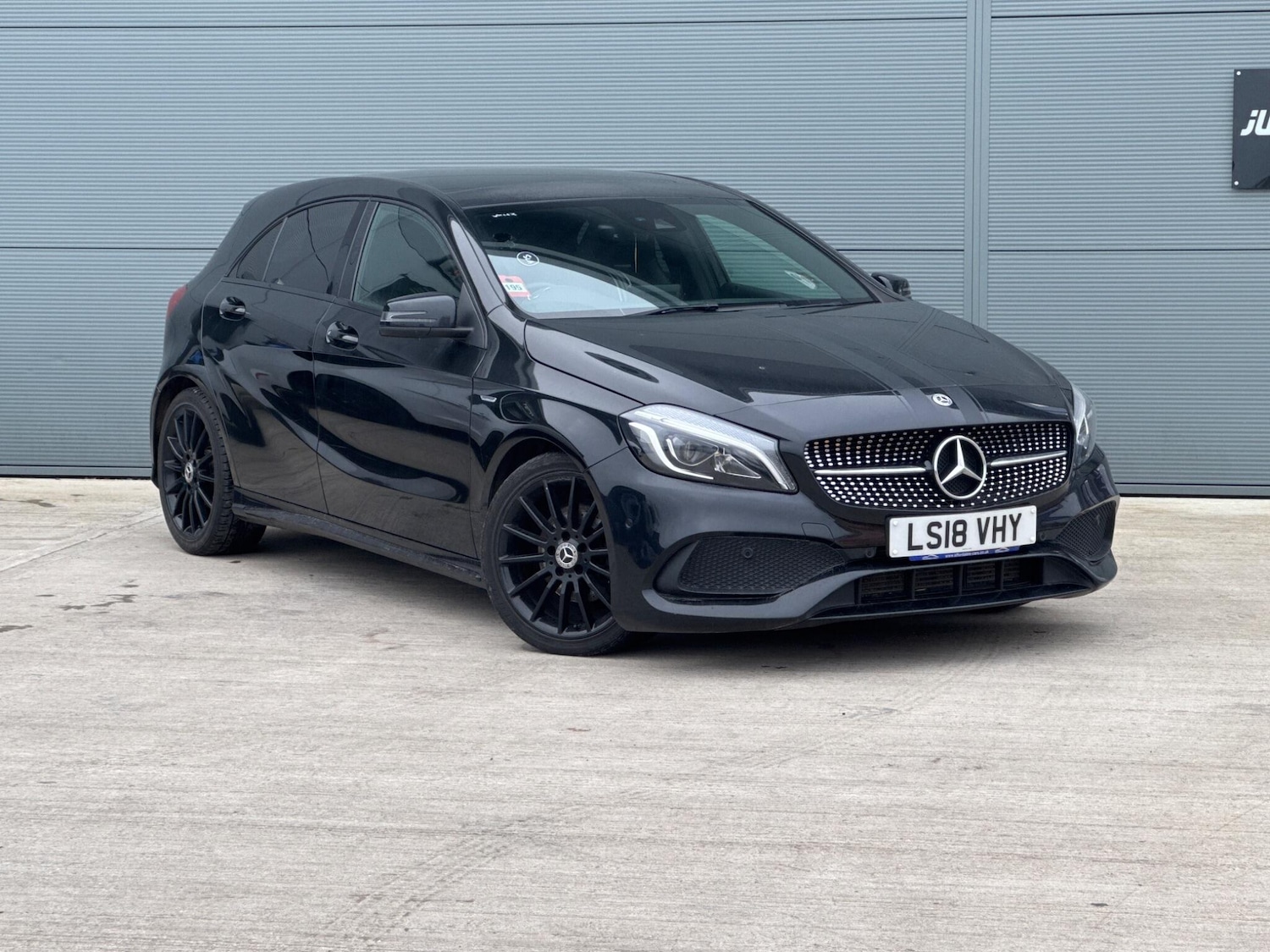 Used Mercedes-Benz A-Class 2018 for sale - 77057244: Photo 1