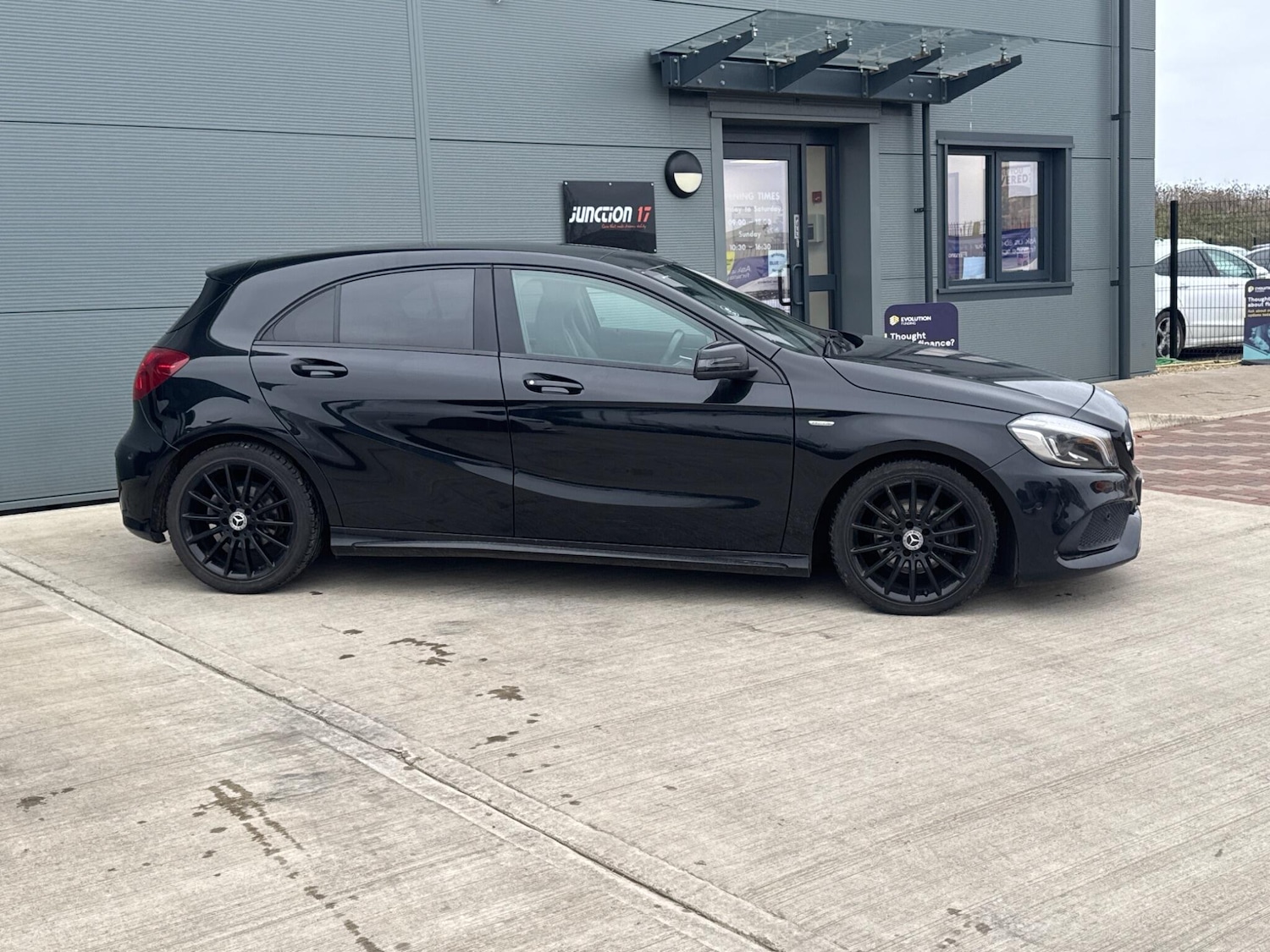 Used Mercedes-Benz A-Class 2018 for sale - 77057244: Photo 4