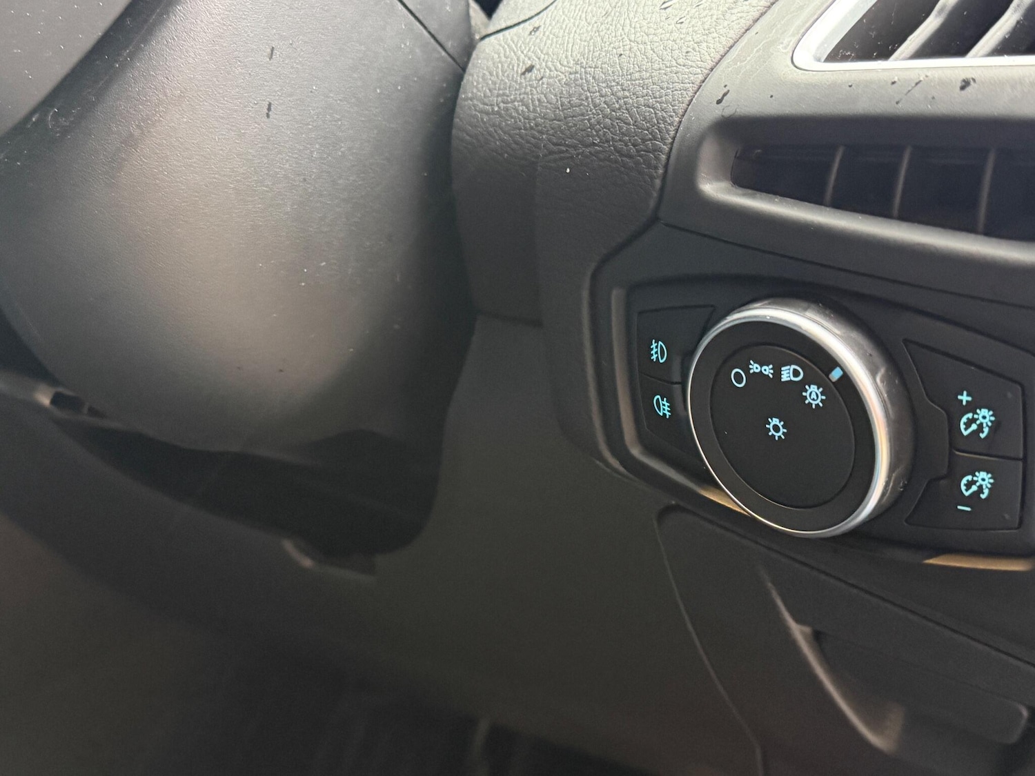 Used Ford Focus 2017 for sale - 76823403: Photo 17