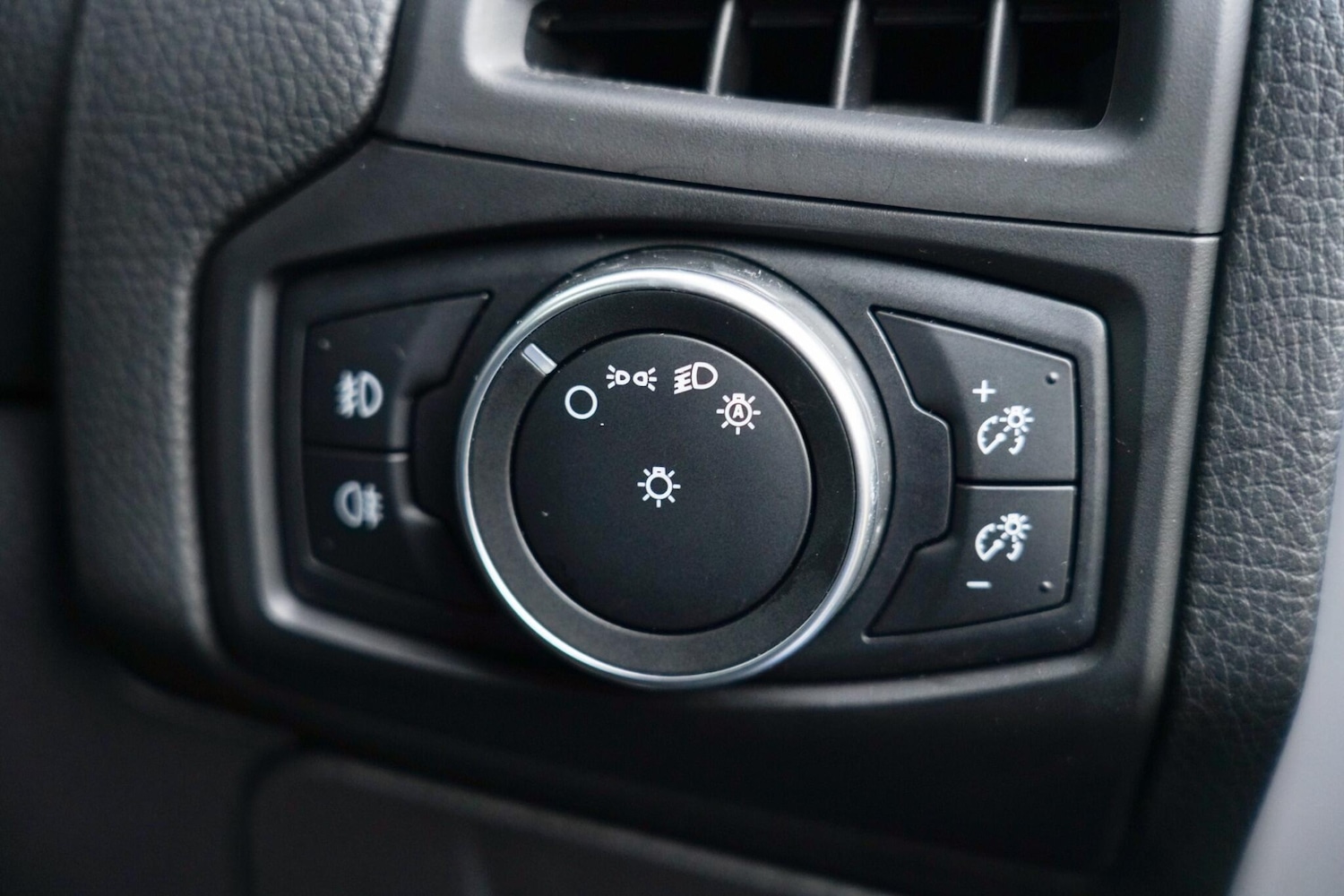 Used Ford Focus 2017 for sale - 76823403: Photo 26