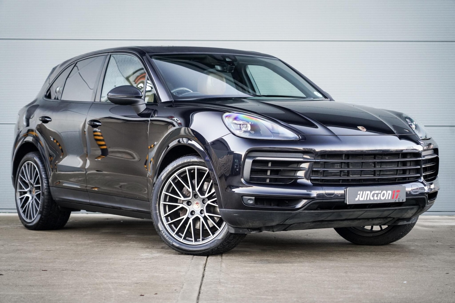 Used Porsche Cayenne 2019 for sale - 76801990: Photo 1