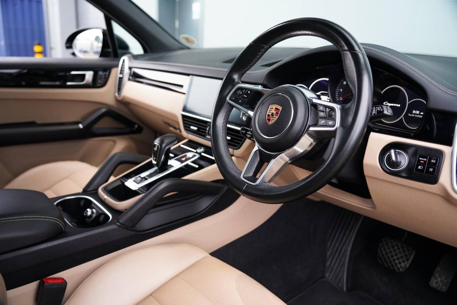 Used Porsche Cayenne 2019 for sale - 76801990: Photo 2