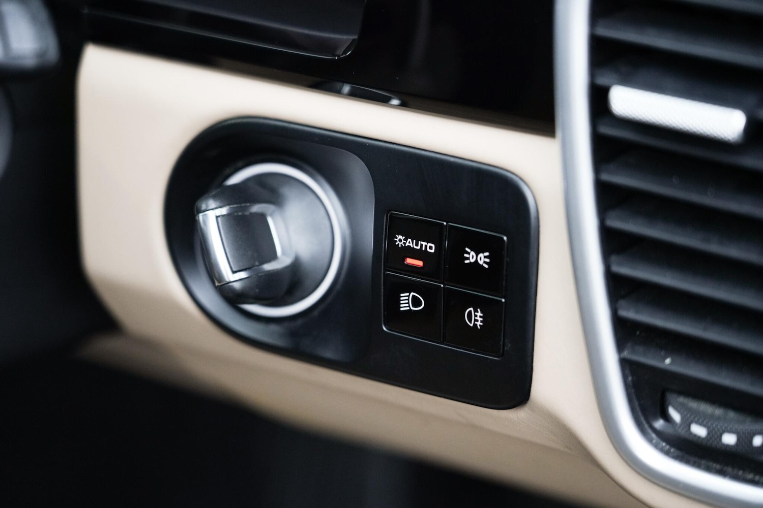 Used Porsche Cayenne 2019 for sale - 76801990: Photo 31