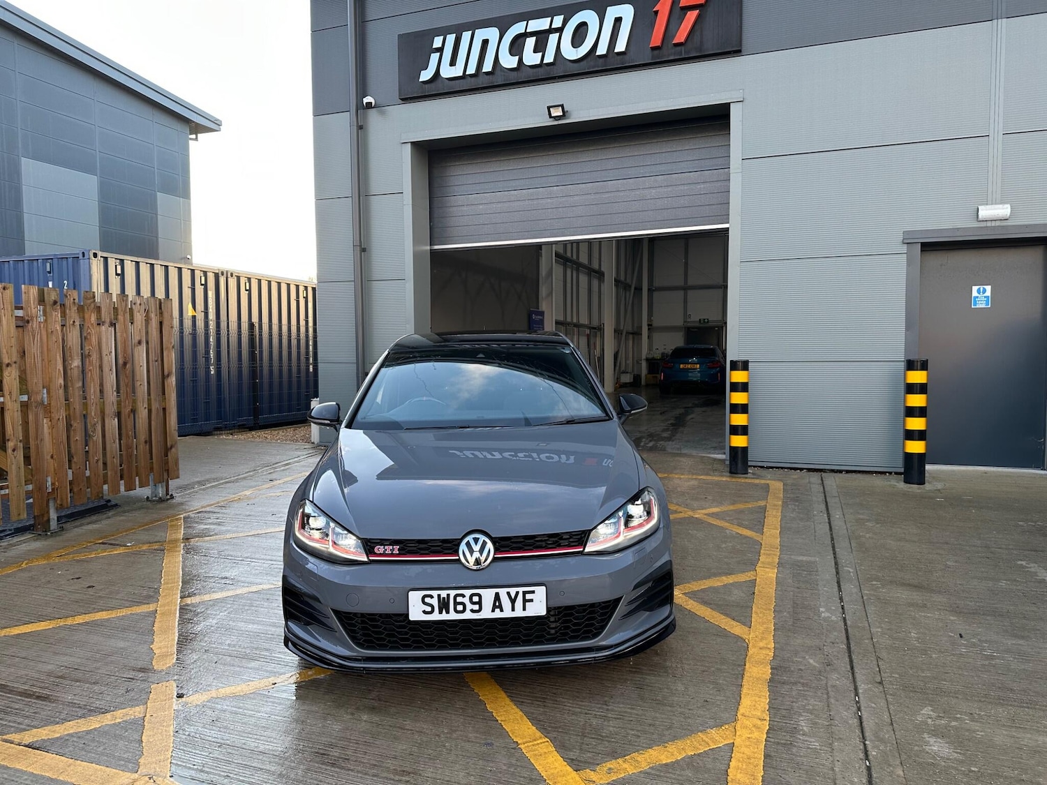 Used Volkswagen Golf 2020 for sale - 77238182: Photo 2