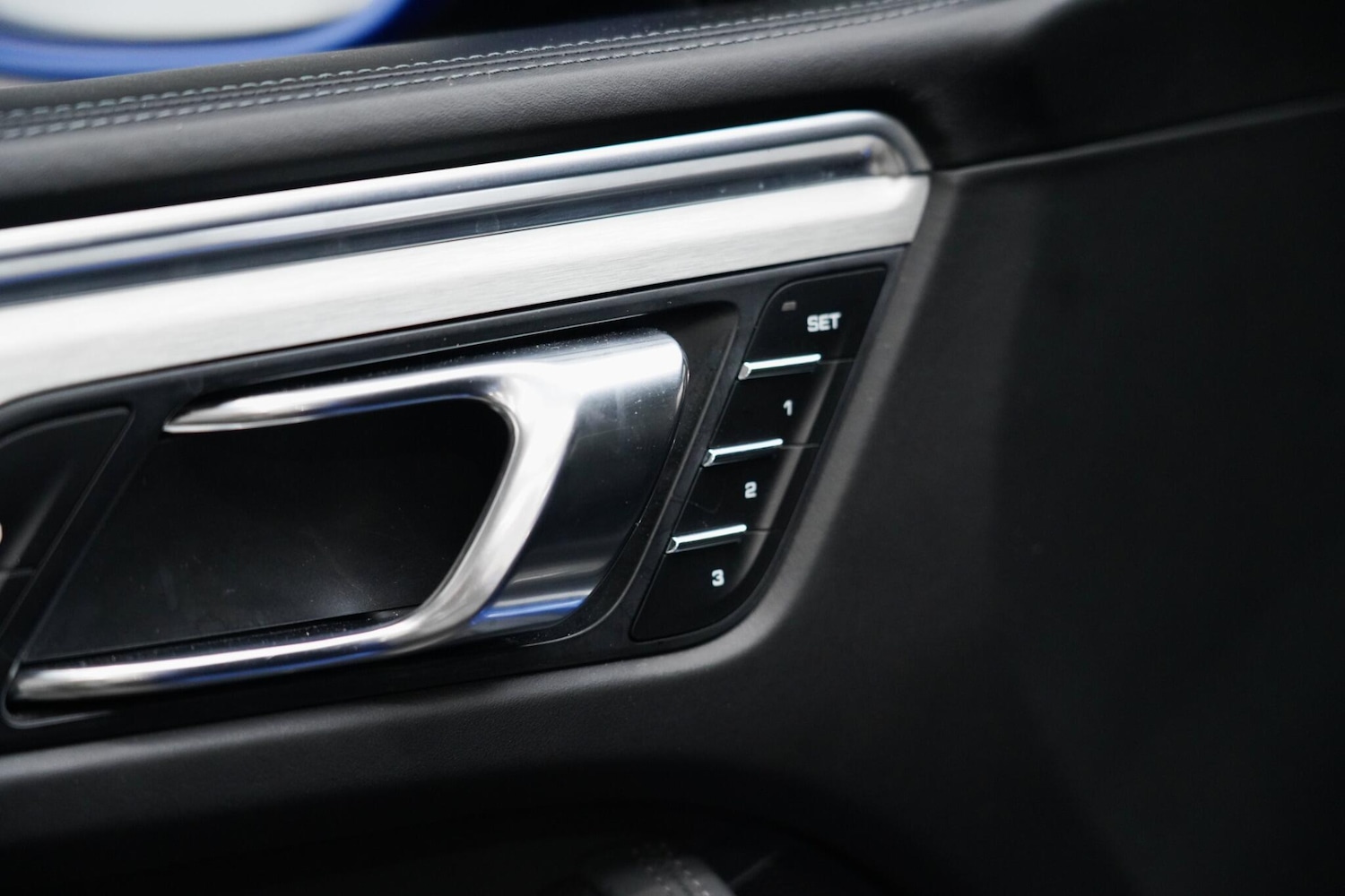 Used Porsche Macan for sale - 76658550: Photo 25