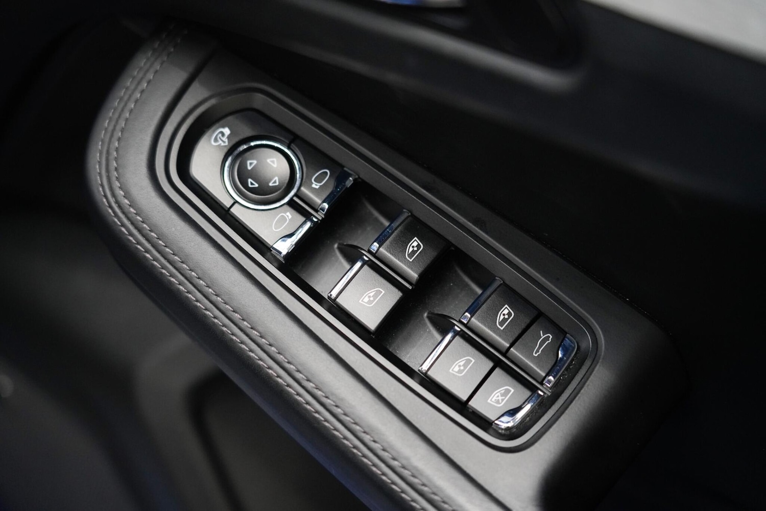 Used Porsche Macan for sale - 76658550: Photo 28