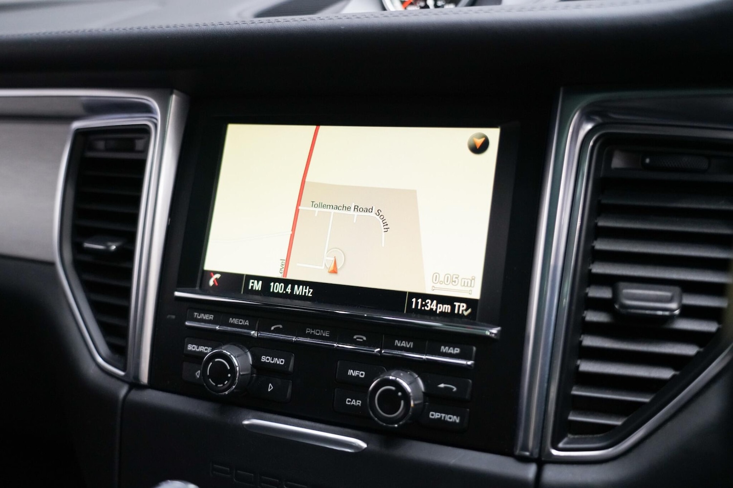 Used Porsche Macan for sale - 76658550: Photo 31